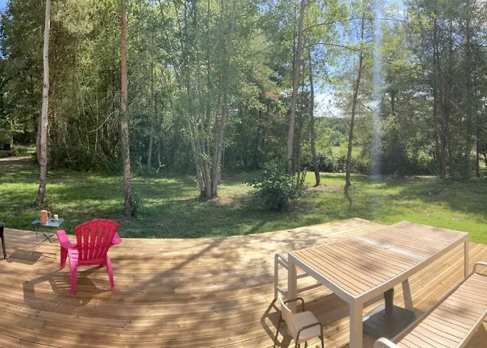 Woody Lodge